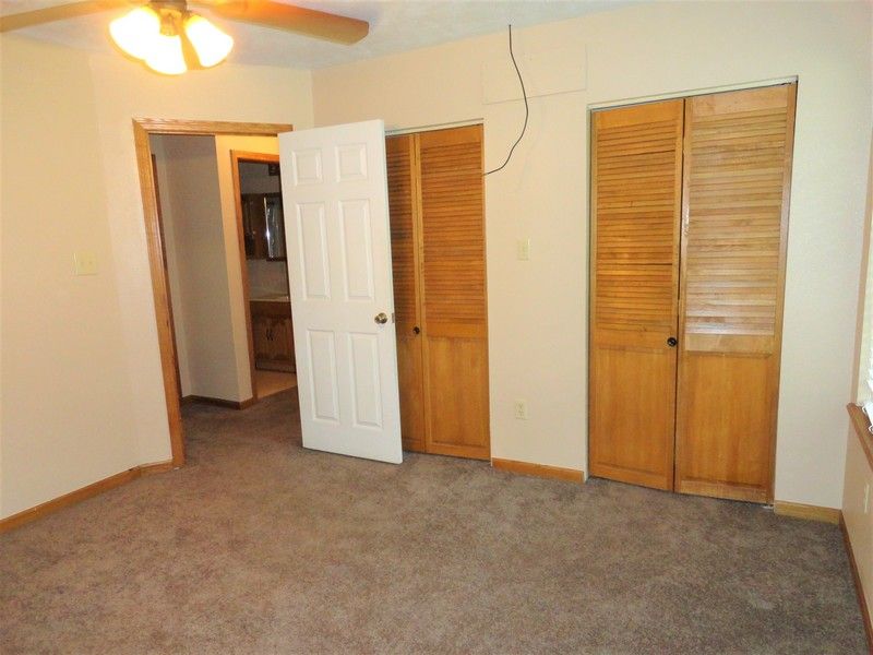 2 bedroom, 2 bath, home within walking distance to Centerville