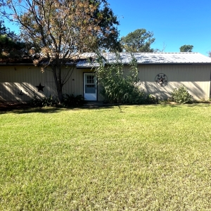 1 Bedroom, 1 Bathroom Home on 1.5 Acres of land